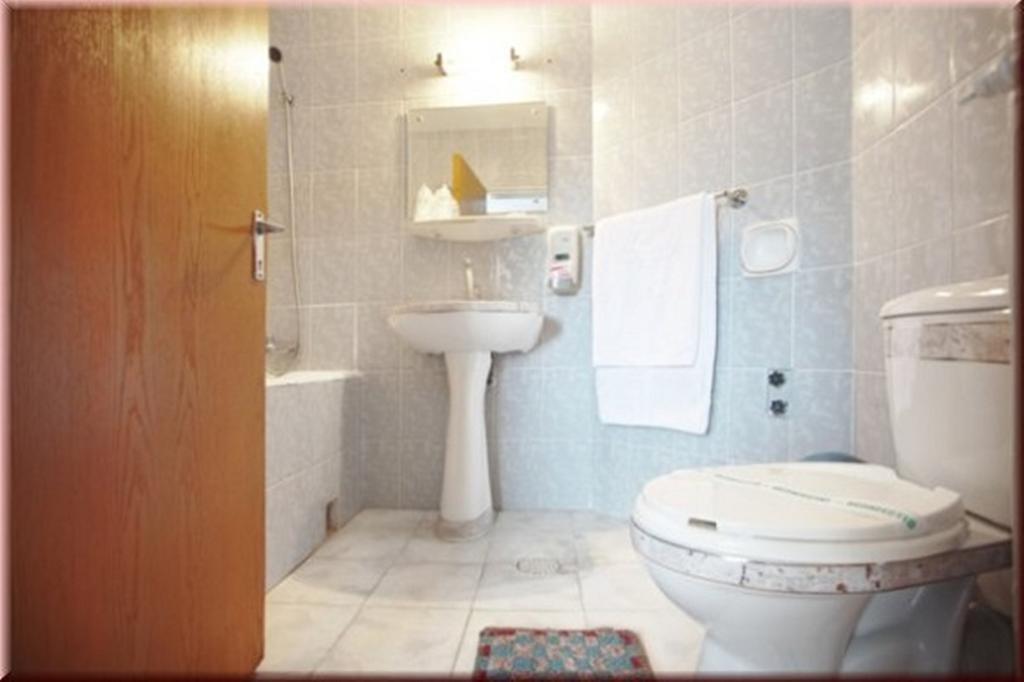 ホテルDacia Băile Herculane 部屋 写真